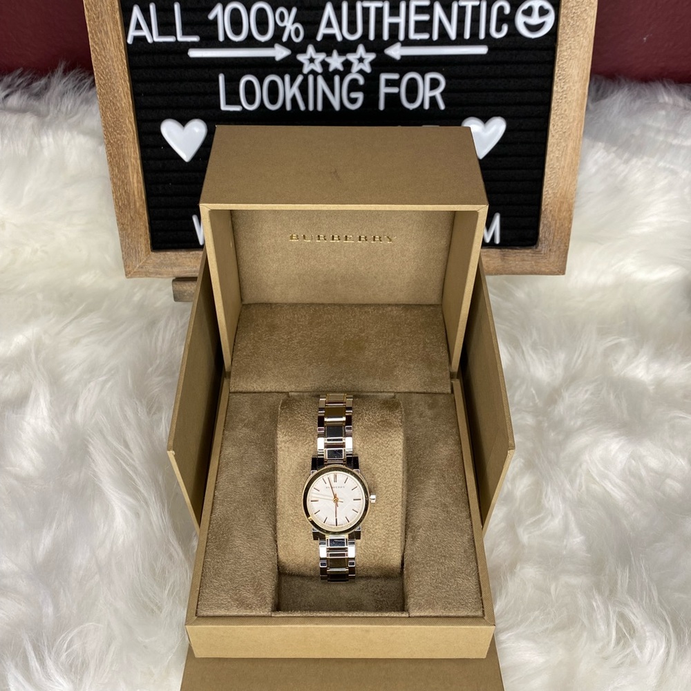 ‼️SOLD‼️BURBERRY The City Silver Dial Two-tone Stainless Steel Ladies Watch 26mm